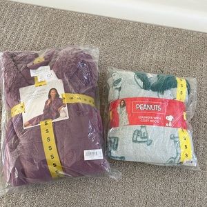 Plush lounge robes